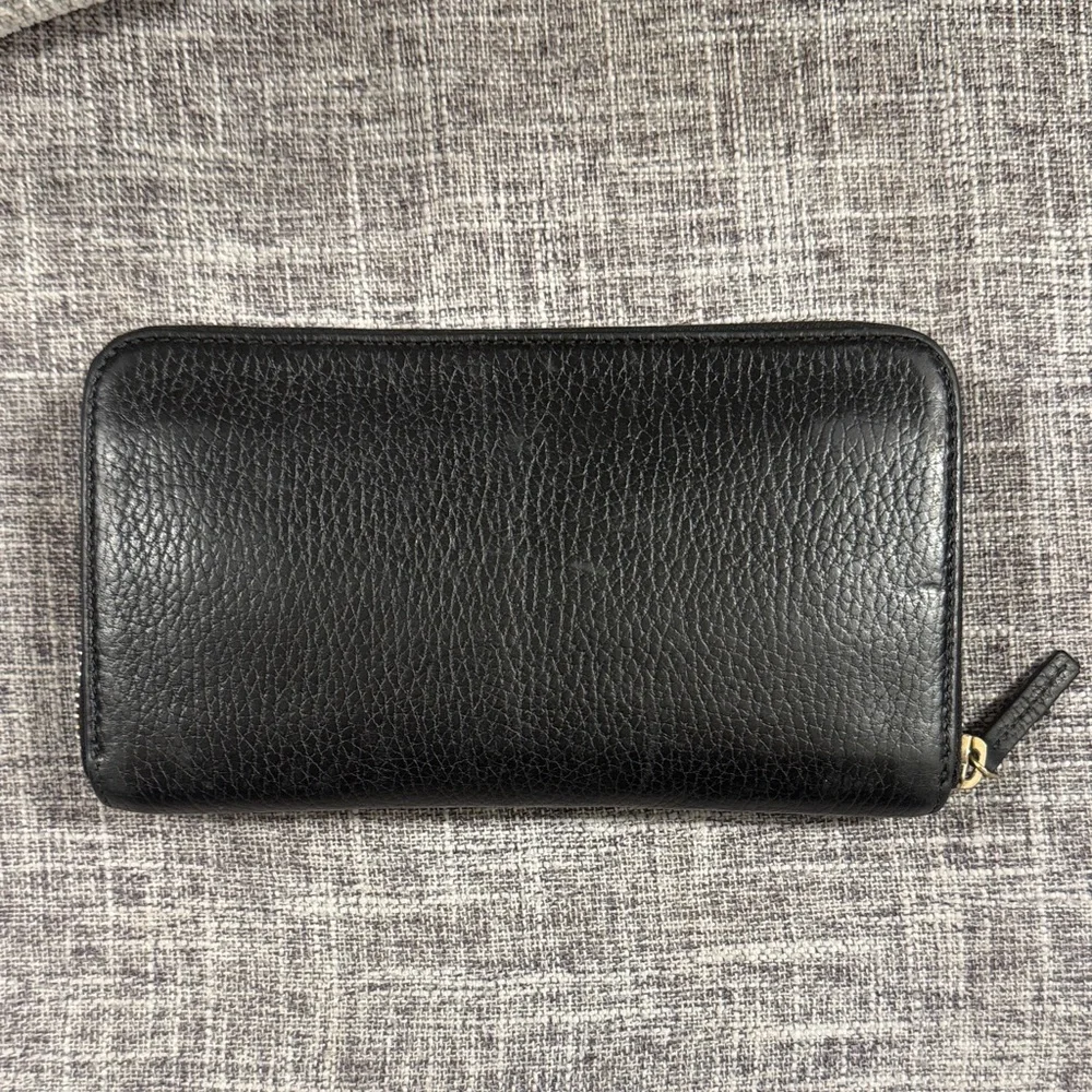 Gucci Black Leather Wallet with Gold Emblem - Picture 3 of 9